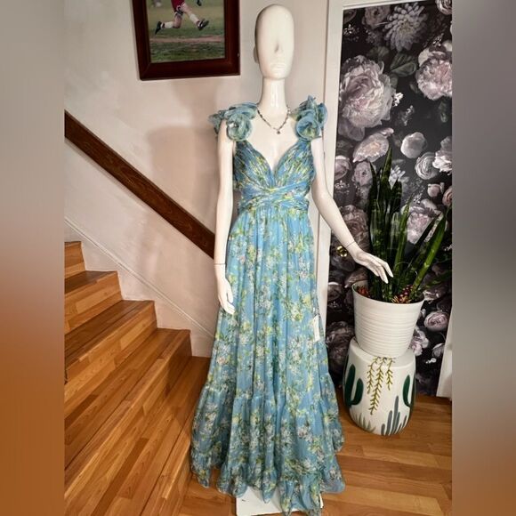 MAC DUGGAL
Women's Ruffle Tiered Floral Cut-Out Chiffon Gown / size 8 - Picture 10 of 12